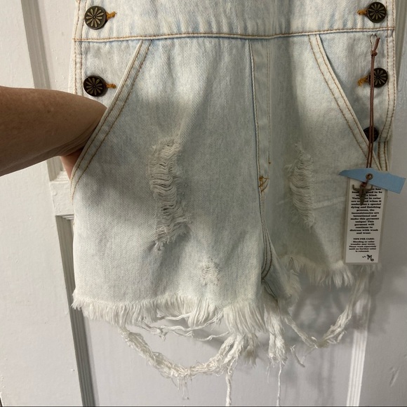 Show Me Your Mumu Blue Georgia Short Overhalls - Picture 9 of 15